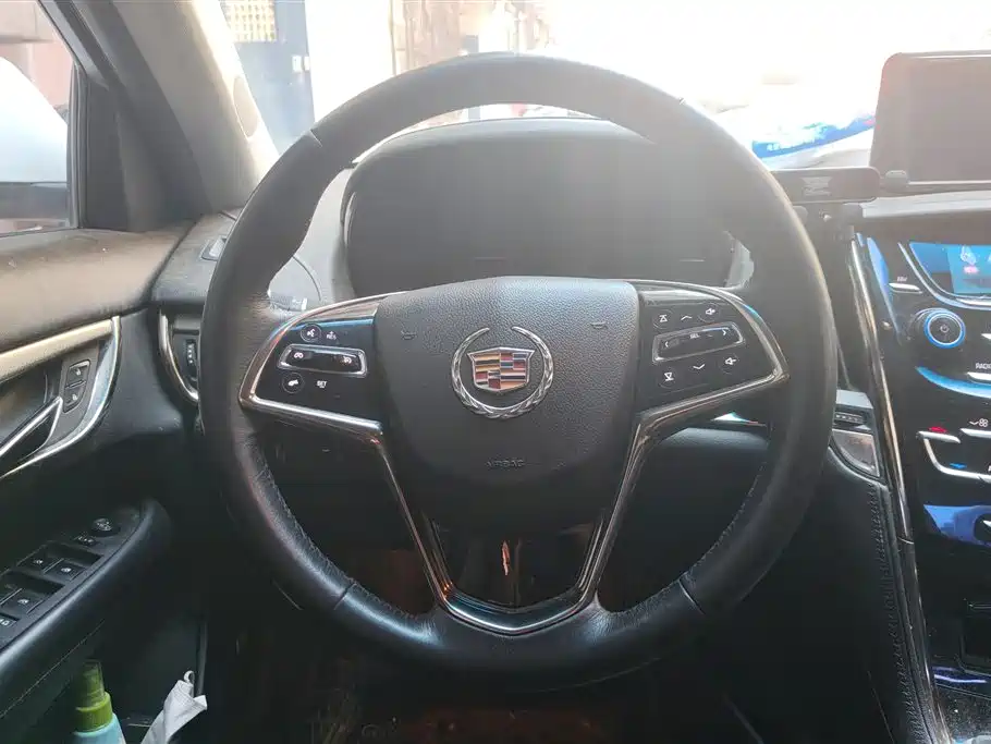 Cadillac ATS-L 2015 — фото 15