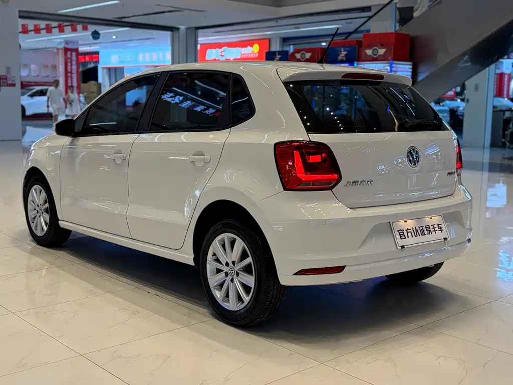 Volkswagen Polo 2015