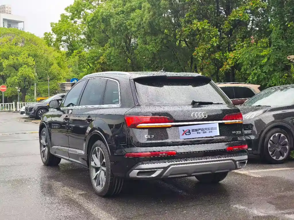 Audi Q7 2020 — фото 4