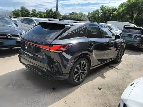 Lexus RX 2024