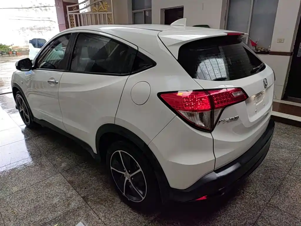 Honda Vezel 2021 — фото 5