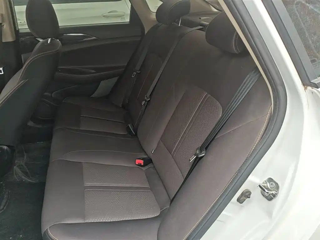 Changan Eado DT 2019 — фото 17