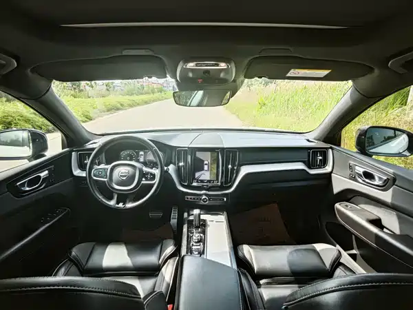Volvo XC60 Plug-In Hybrid 2019
