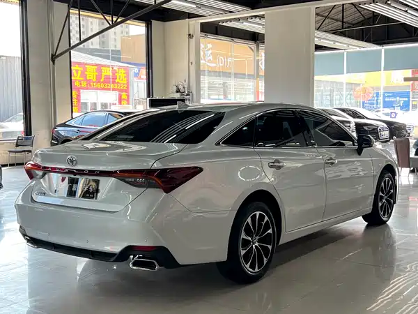 Toyota Avalon 2023