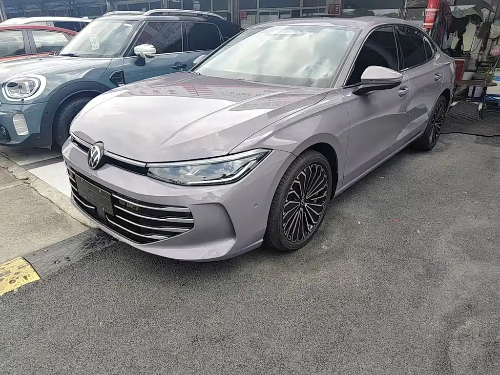 Volkswagen Passat 2024