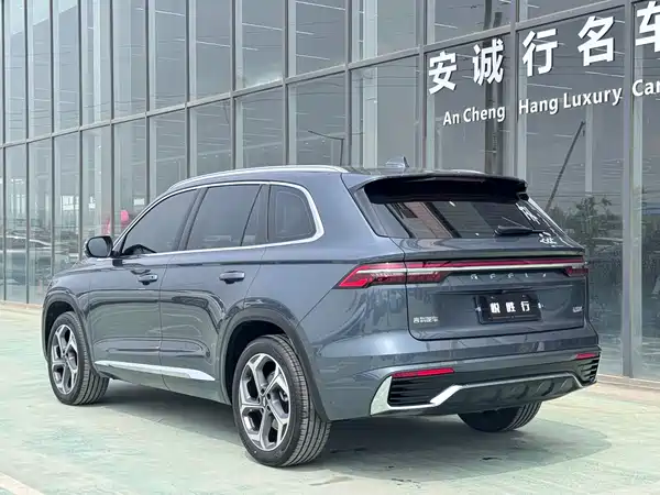 Geely Xingyue L 2024