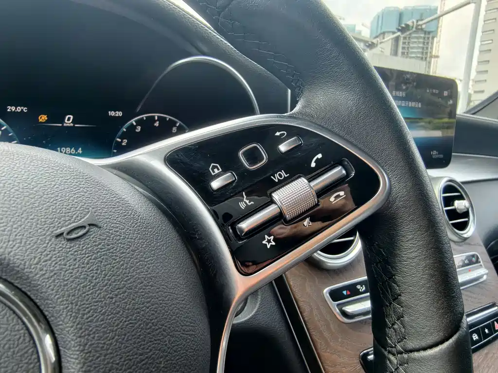 Mercedes-Benz GLC 2019 — фото 14