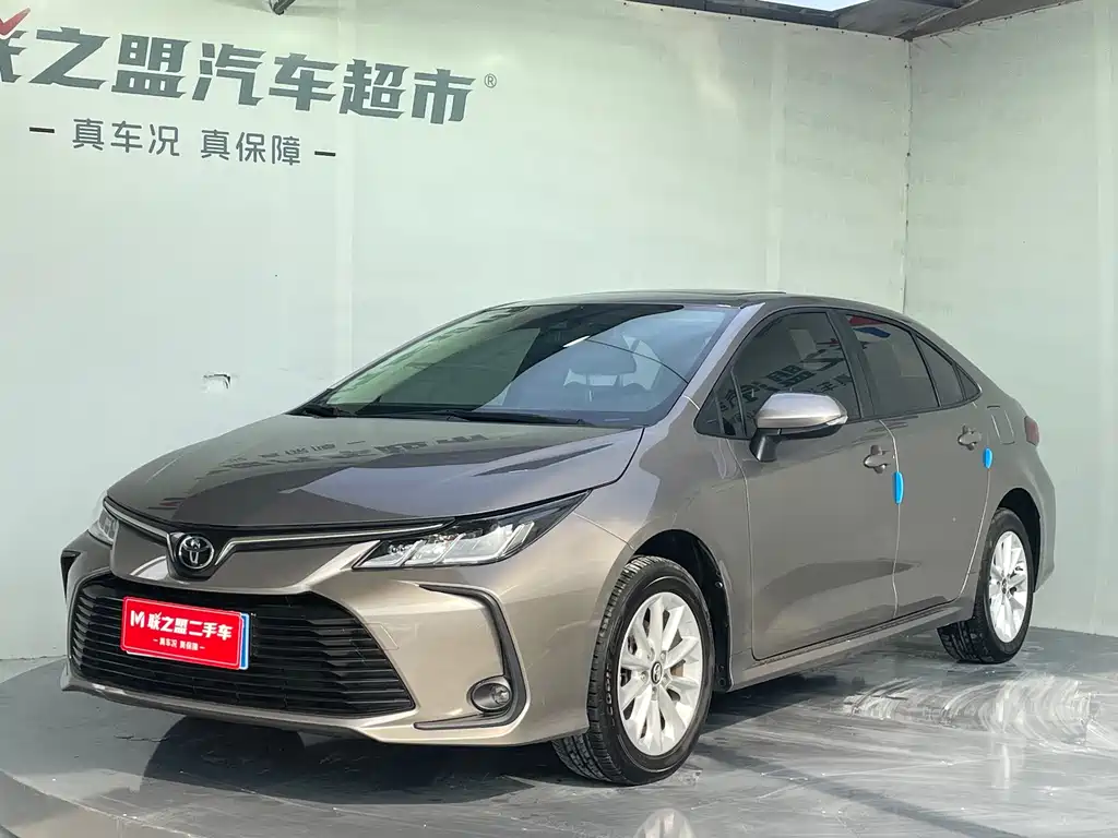 Toyota Corolla 2023 — фото 1