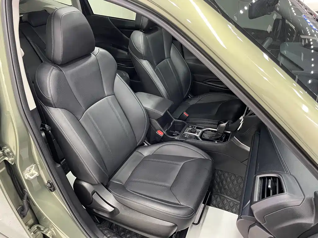 Subaru Forester 2021 — фото 21