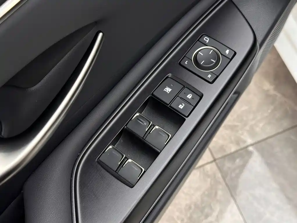 Lexus ES 2021 — фото 15