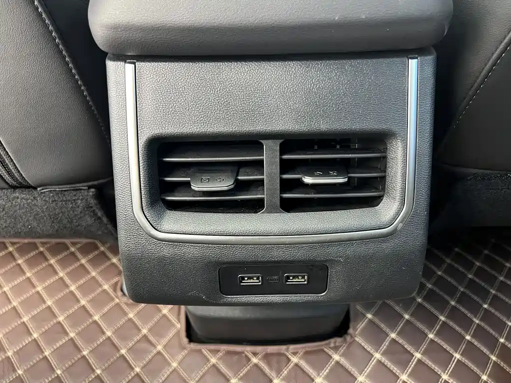Haval H6 2023 — фото 17