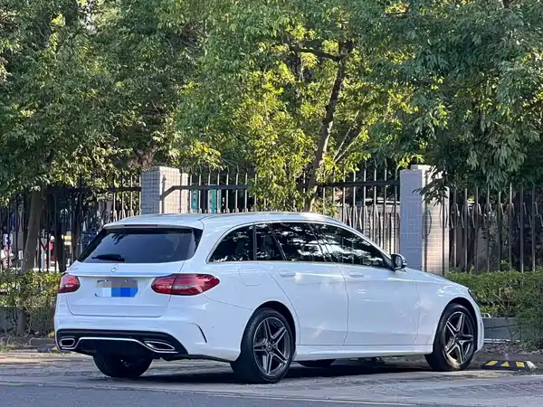 Mercedes-Benz C-Class 2020