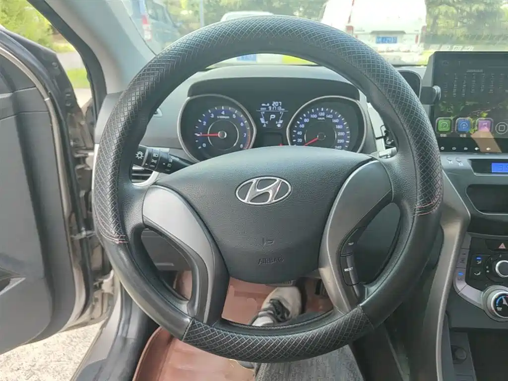 Hyundai Elantra Langdong 2016 — фото 11