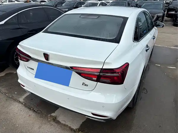 Roewe i6 Classic 2023