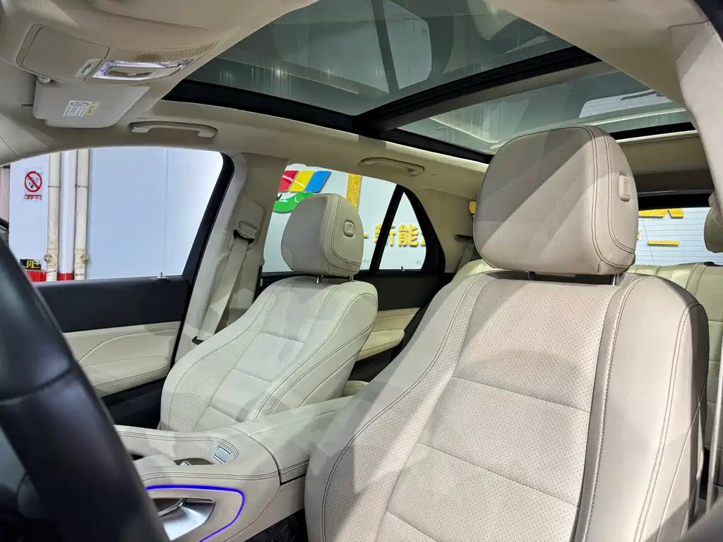 Mercedes-Benz GLE 2019 — фото 14