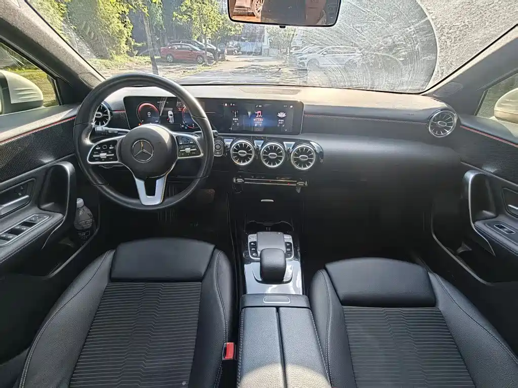 Mercedes-Benz A-Class 2020 — фото 8