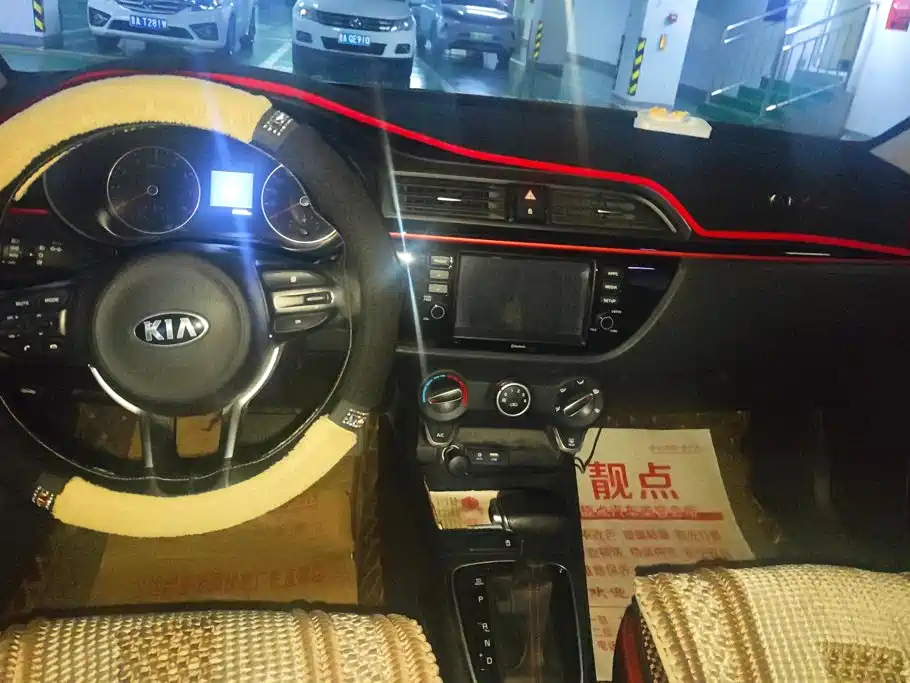 Kia KX CROSS 2018 — фото 12
