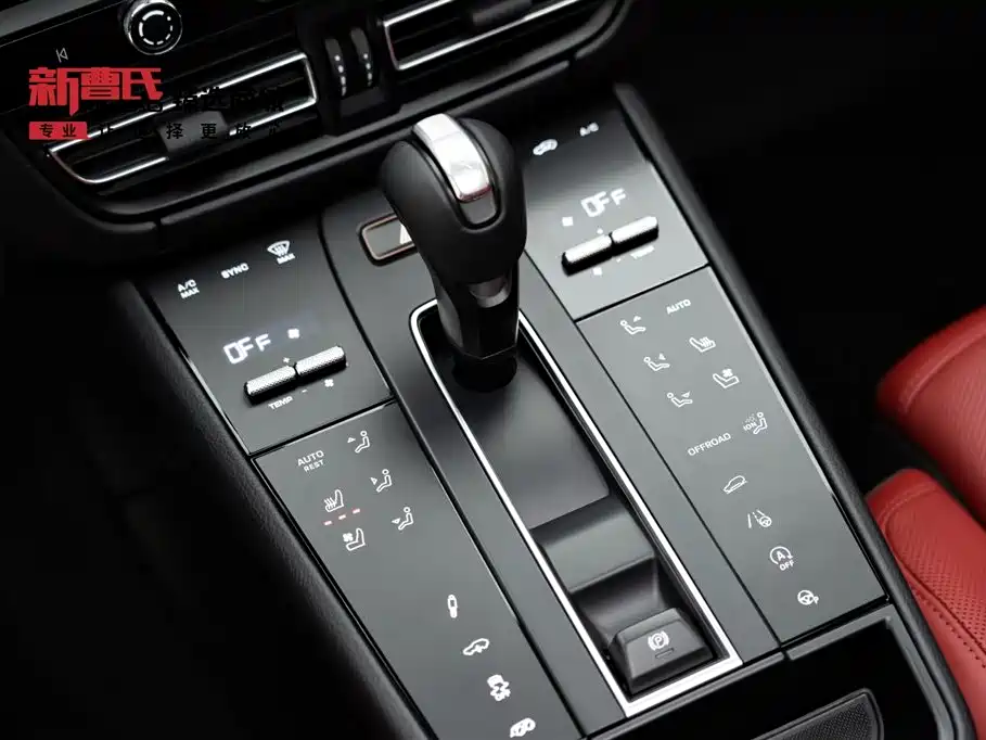 Porsche Macan 2023 — фото 17
