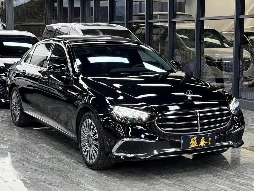Mercedes-Benz E-Class 2022 — фото 3