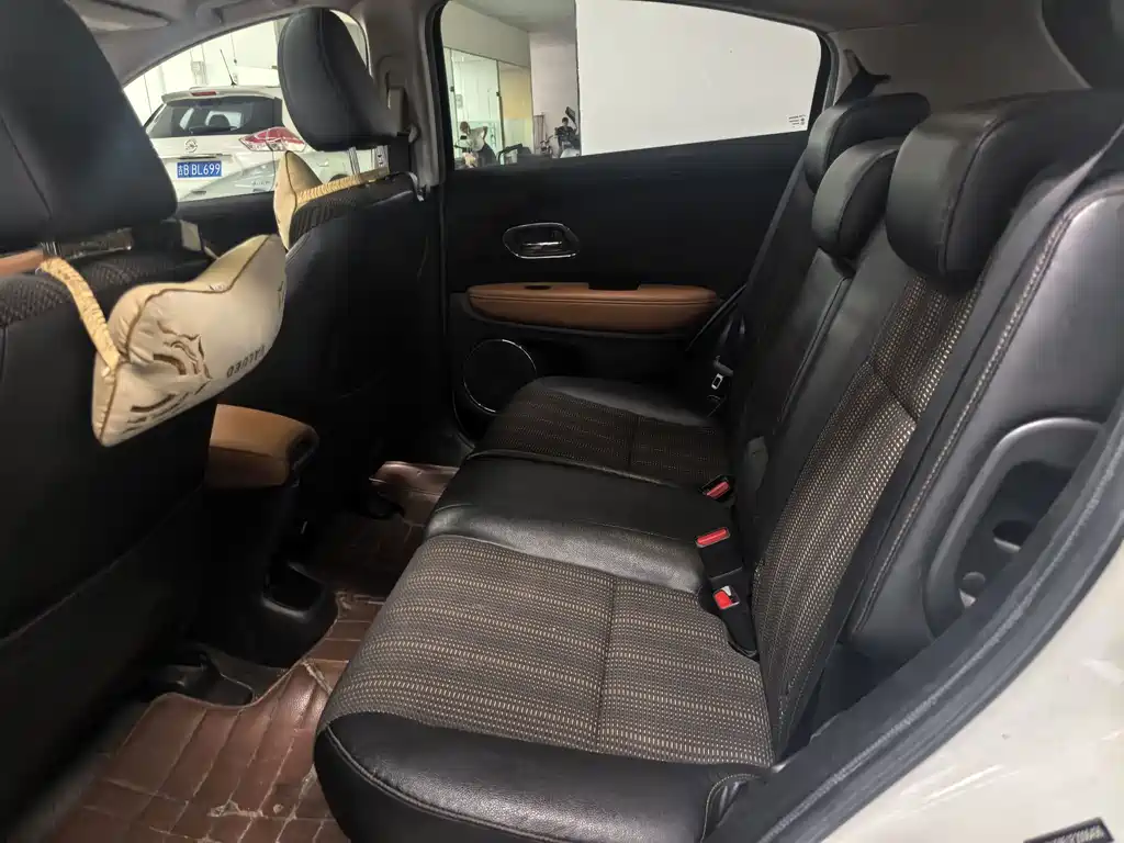 Honda Vezel 2015