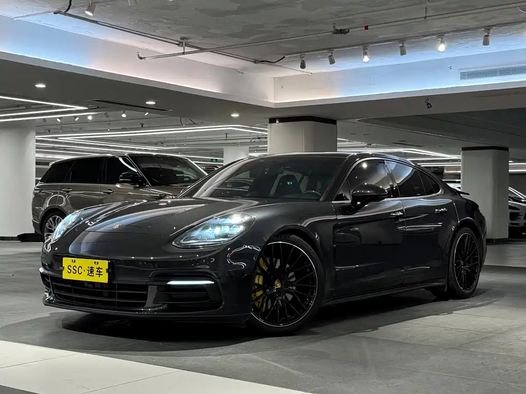 Porsche Panamera 2017 — фото 1
