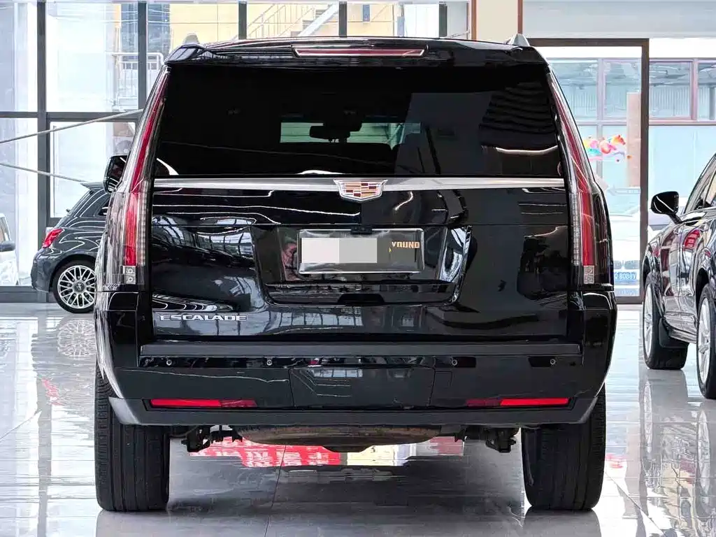 Cadillac Escalade 2018 — фото 3
