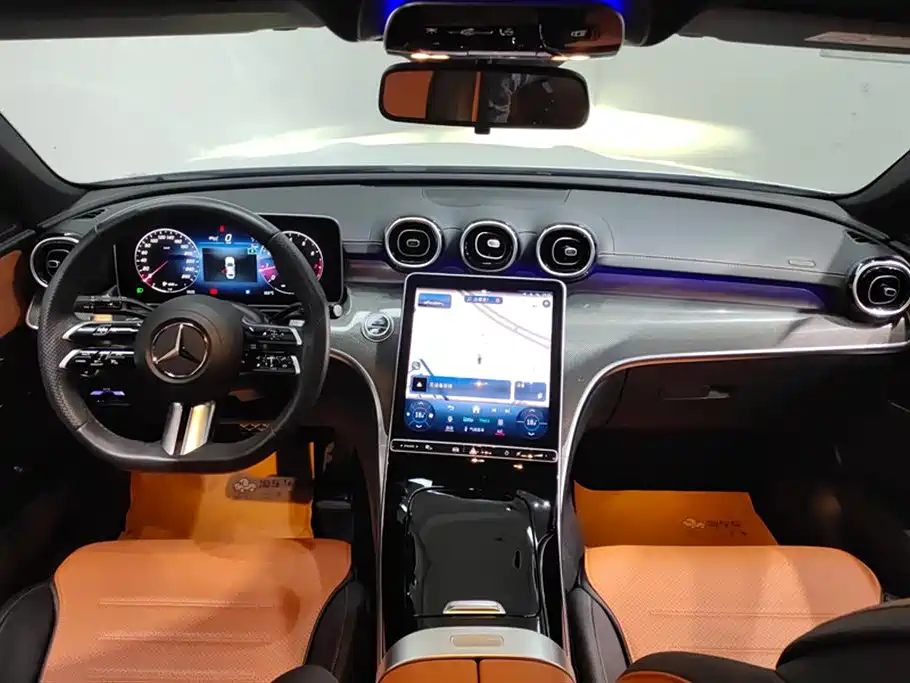 Mercedes-Benz C-Class 2023 — фото 12