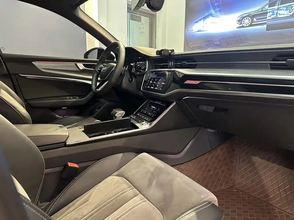 Audi A6L 2022 — фото 14
