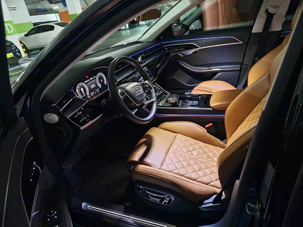 Audi A8 2023