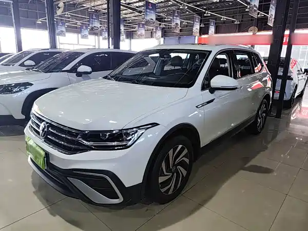 Volkswagen Tiguan L 2023