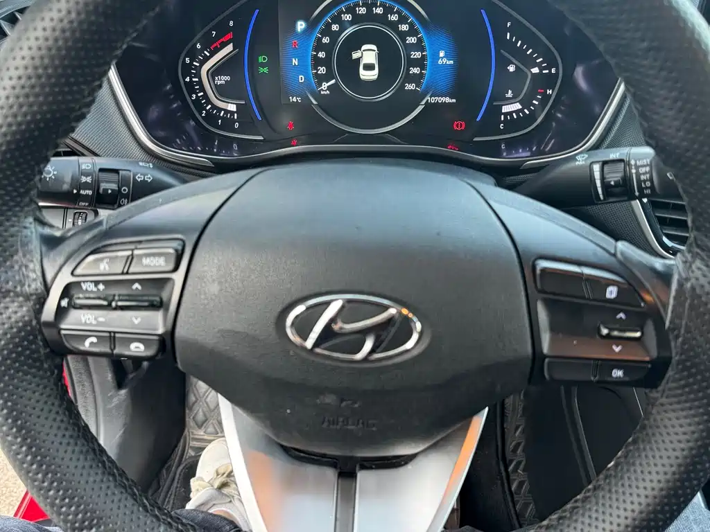Hyundai Fista 2020 — фото 15