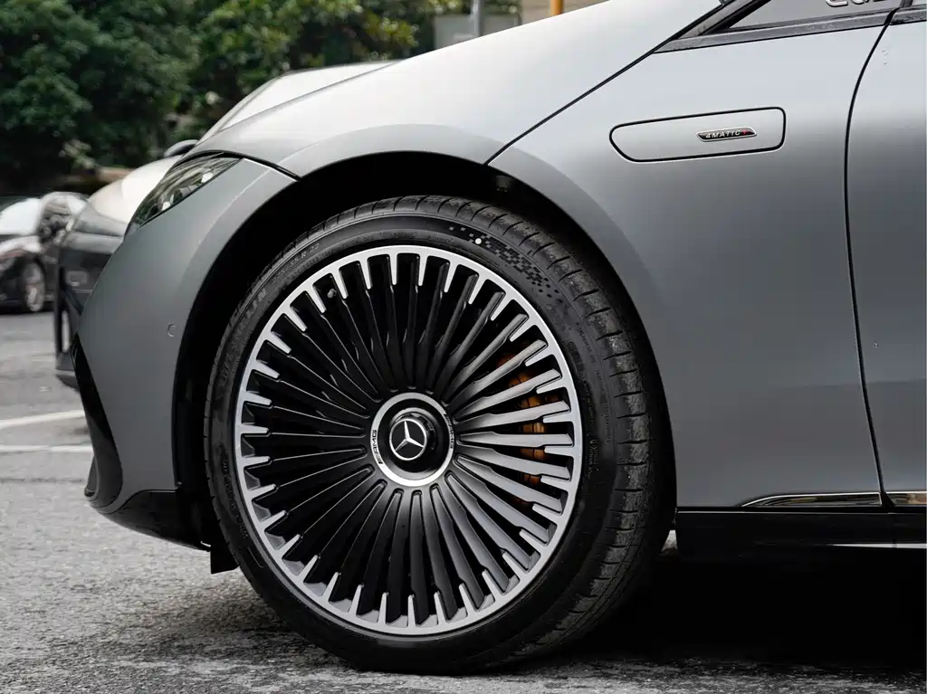 Mercedes-Benz EQS AMG 2025 — фото 7