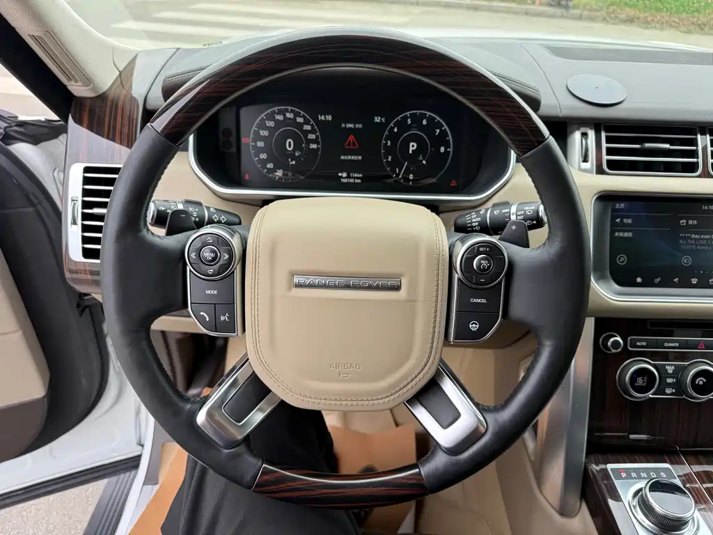 Land Rover Range Rover 2018 — фото 13