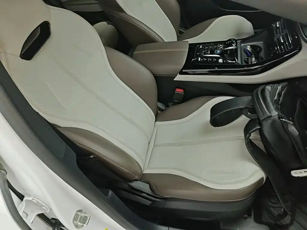 BYD Qin PLUS 2025 — фото 25