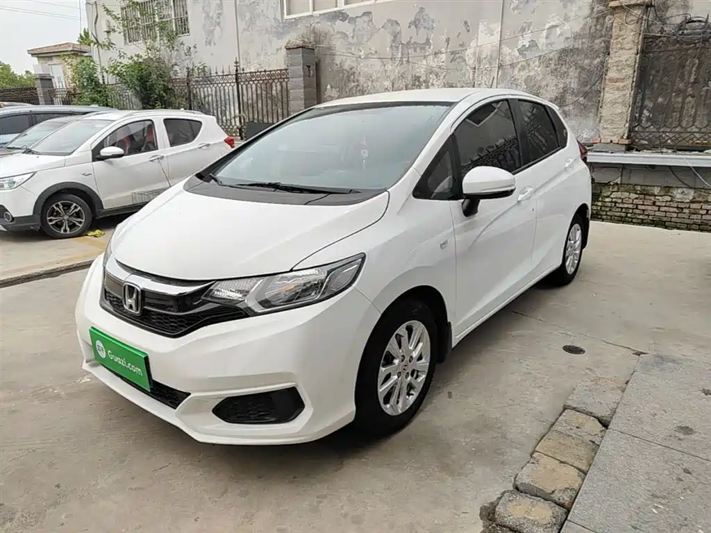 Honda Fit 2018 — фото 2