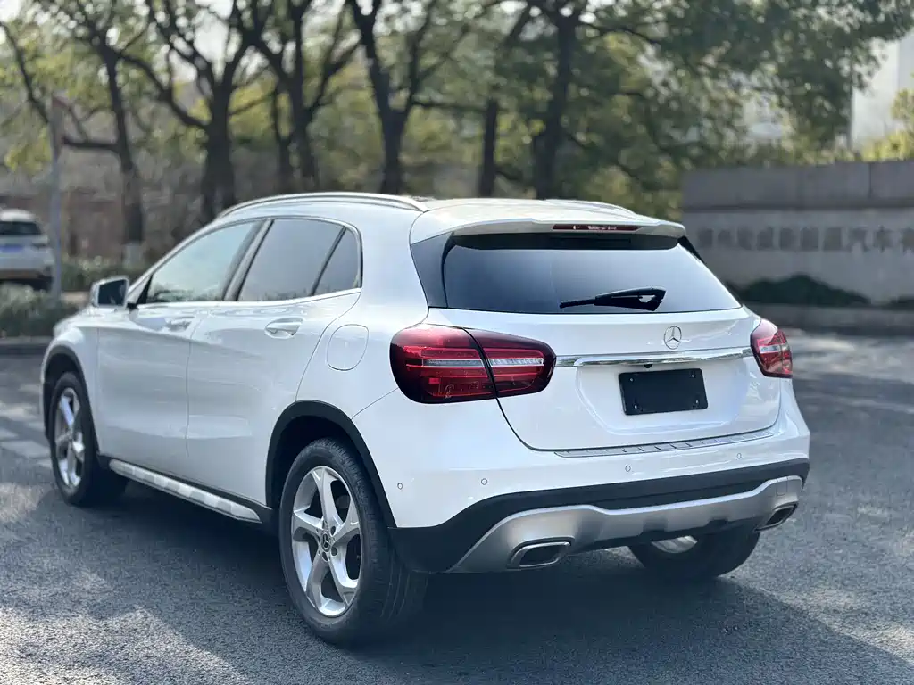Mercedes-Benz GLA 2018 — фото 4