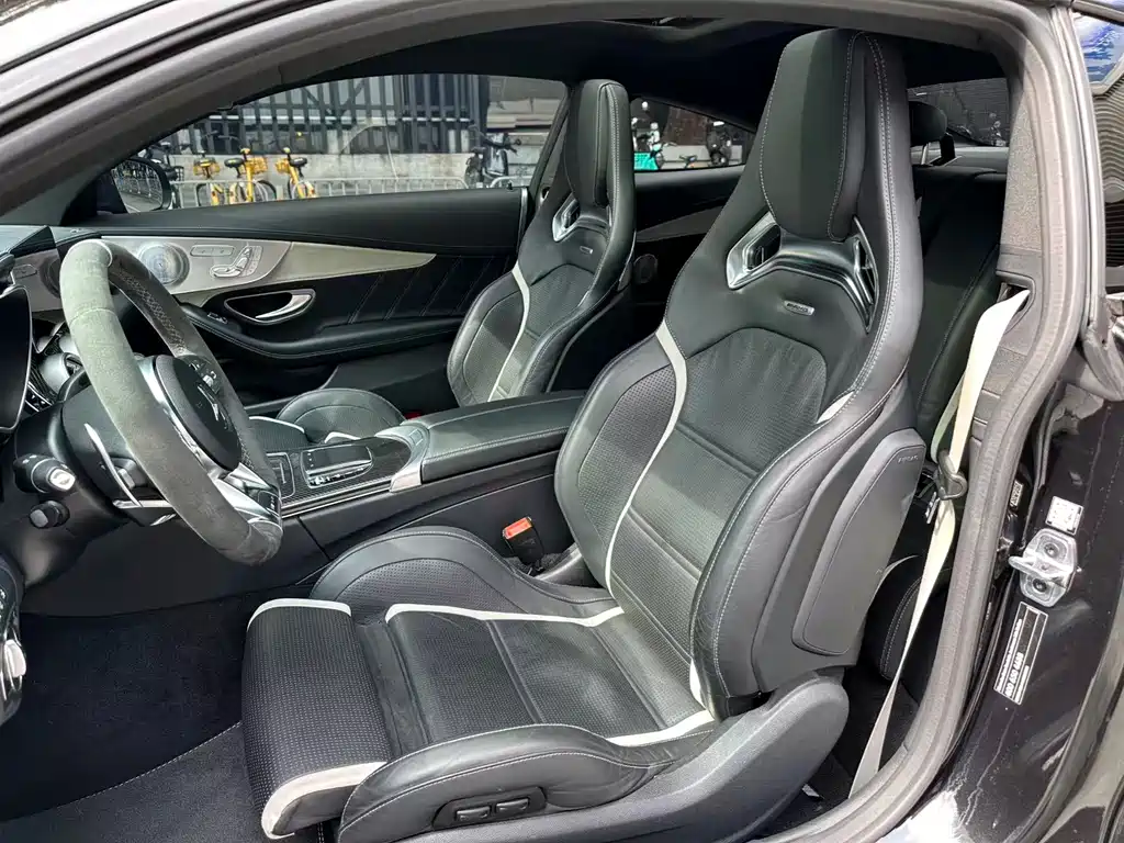 Mercedes-Benz C-Class AMG 2019 — фото 10