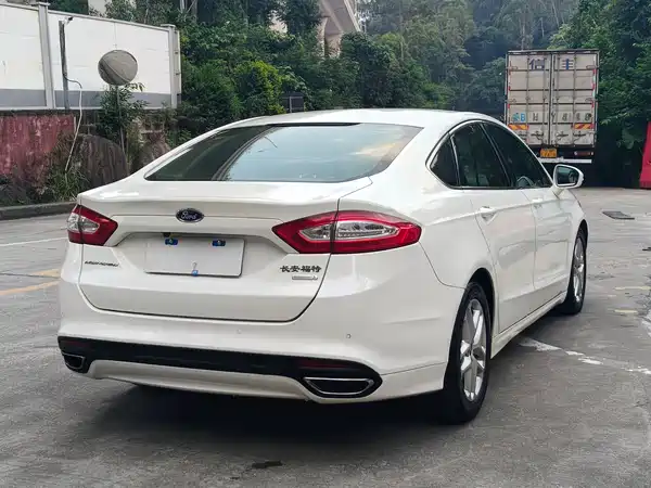 Ford Mondeo 2015