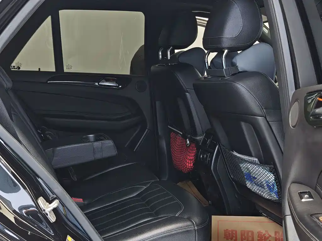 Mercedes-Benz GLE 2017 — фото 10