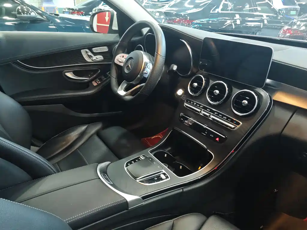 Mercedes-Benz C-Class 2020 — фото 16