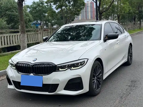 BMW 3 Series 2021
