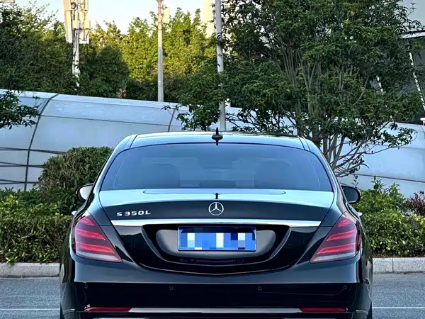 Mercedes-Benz S-Class 2020
