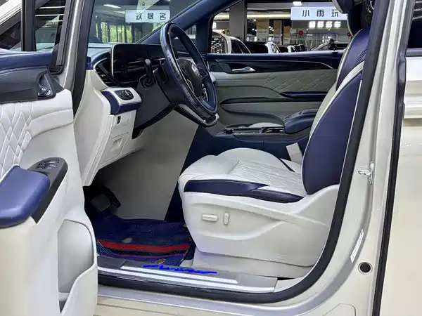 Buick GL8 2021