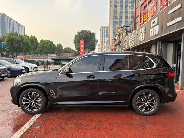 BMW X5 2022