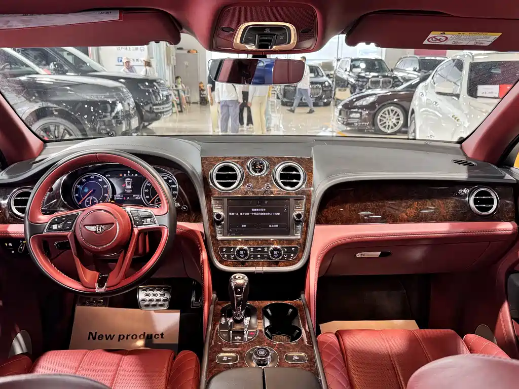 Bentley Bentayga 2017 — фото 4