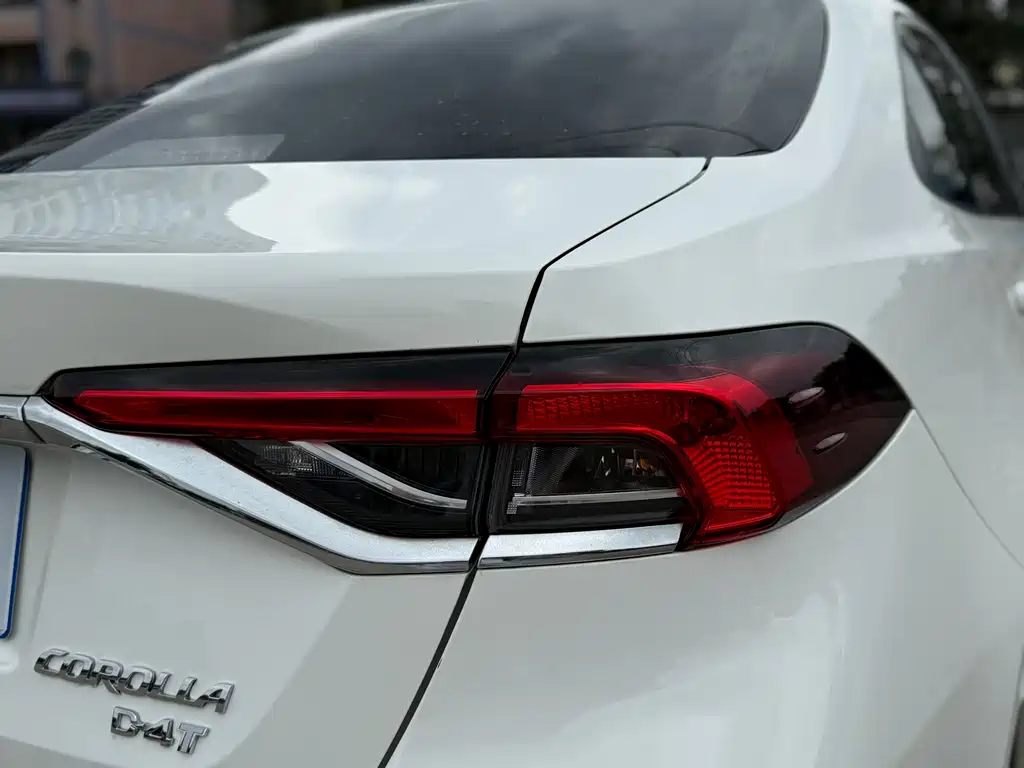 Toyota Corolla 2022 — фото 13