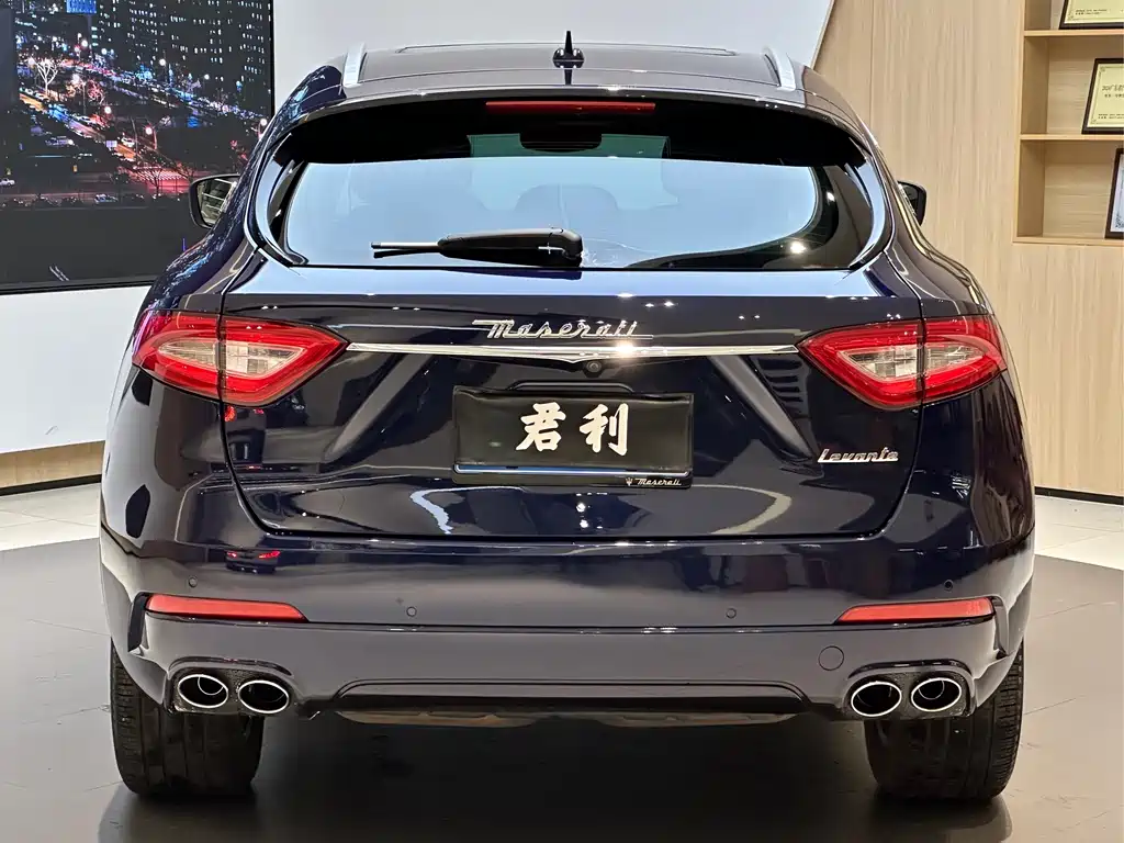 Maserati Levante 2018 — фото 15