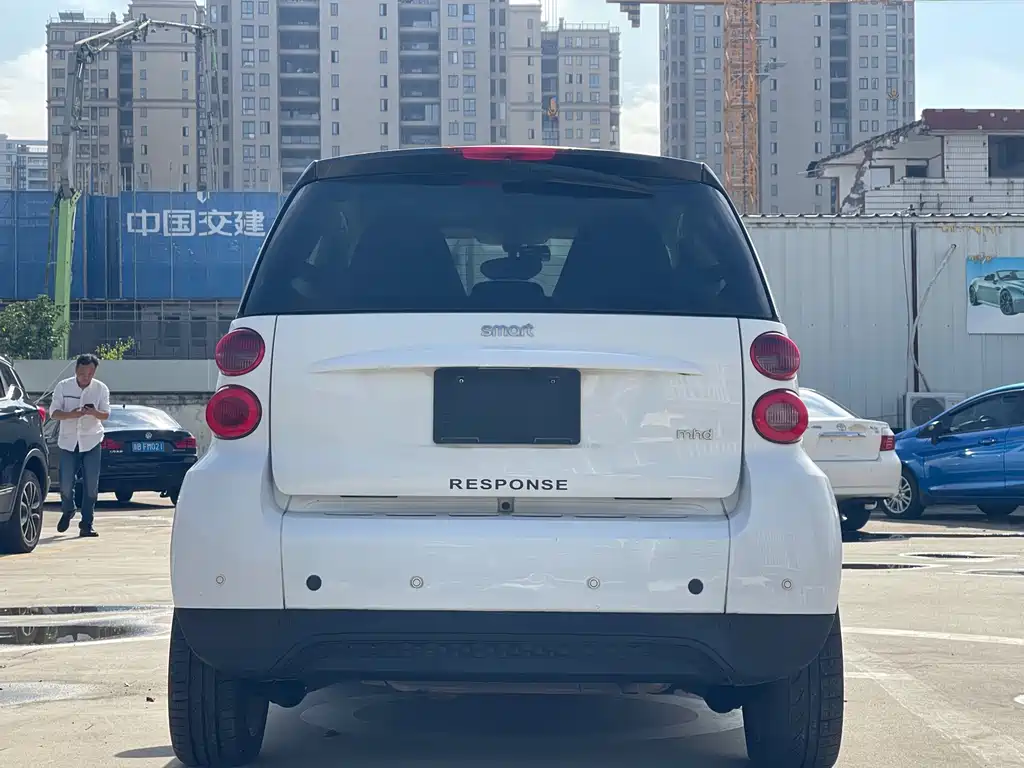 smart fortwo 2015 — фото 9