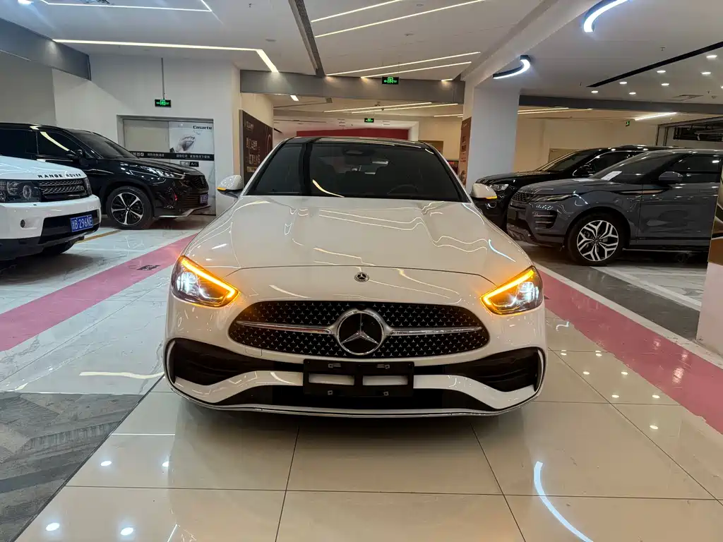 Mercedes-Benz C-Class 2023 — фото 2