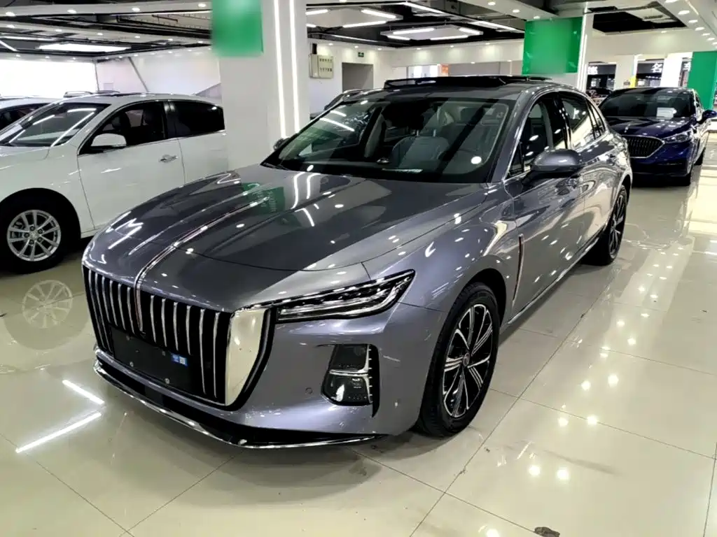 Hongqi H5 PHEV 2025 — фото 1